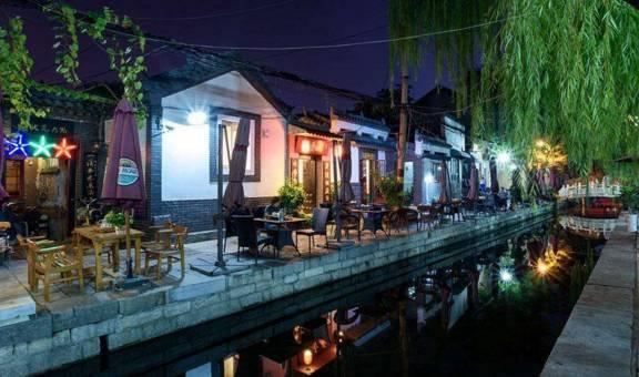 济南曲水亭街摩托吃瓜